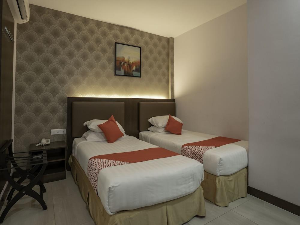 פטלין ג'איה Sunrise Hotel מראה חיצוני תמונה