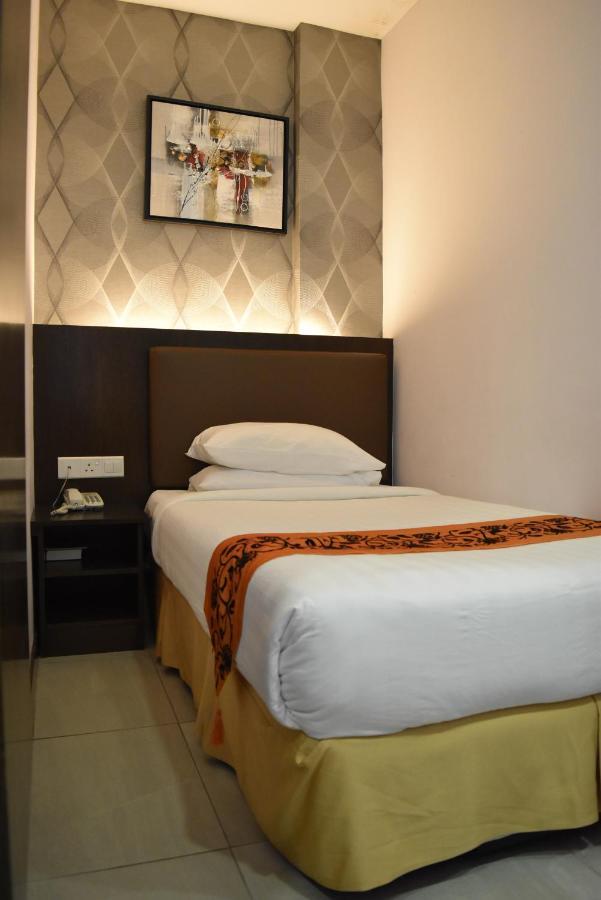 פטלין ג'איה Sunrise Hotel מראה חיצוני תמונה