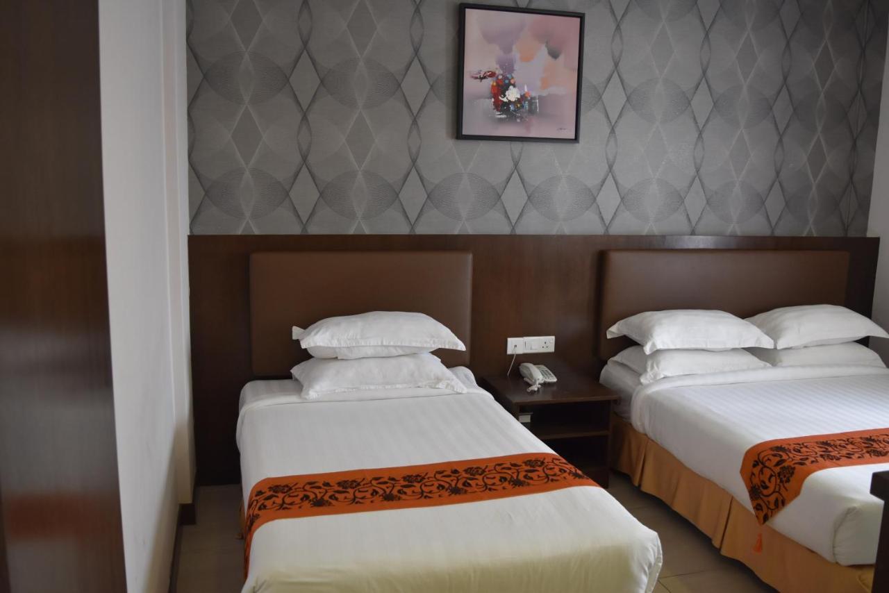 פטלין ג'איה Sunrise Hotel מראה חיצוני תמונה