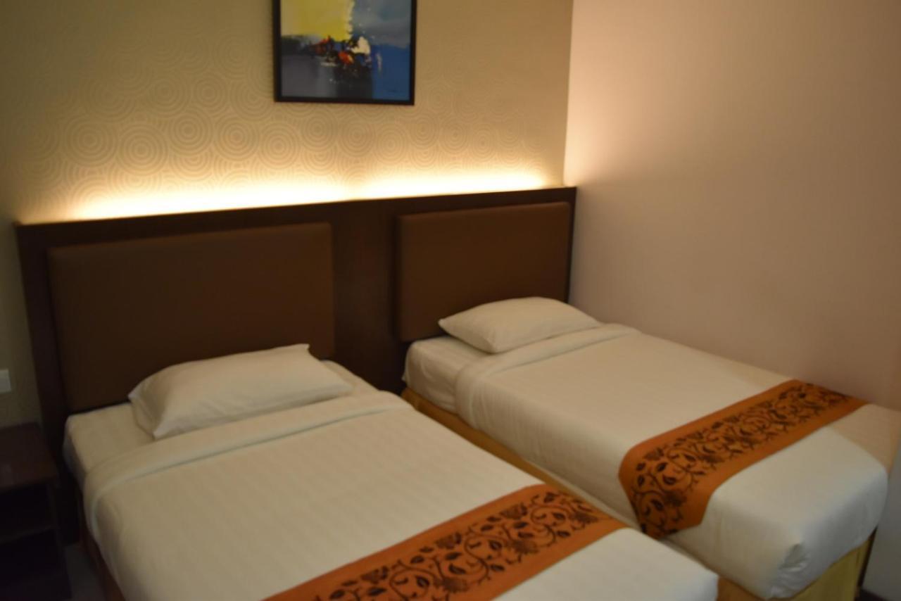פטלין ג'איה Sunrise Hotel מראה חיצוני תמונה