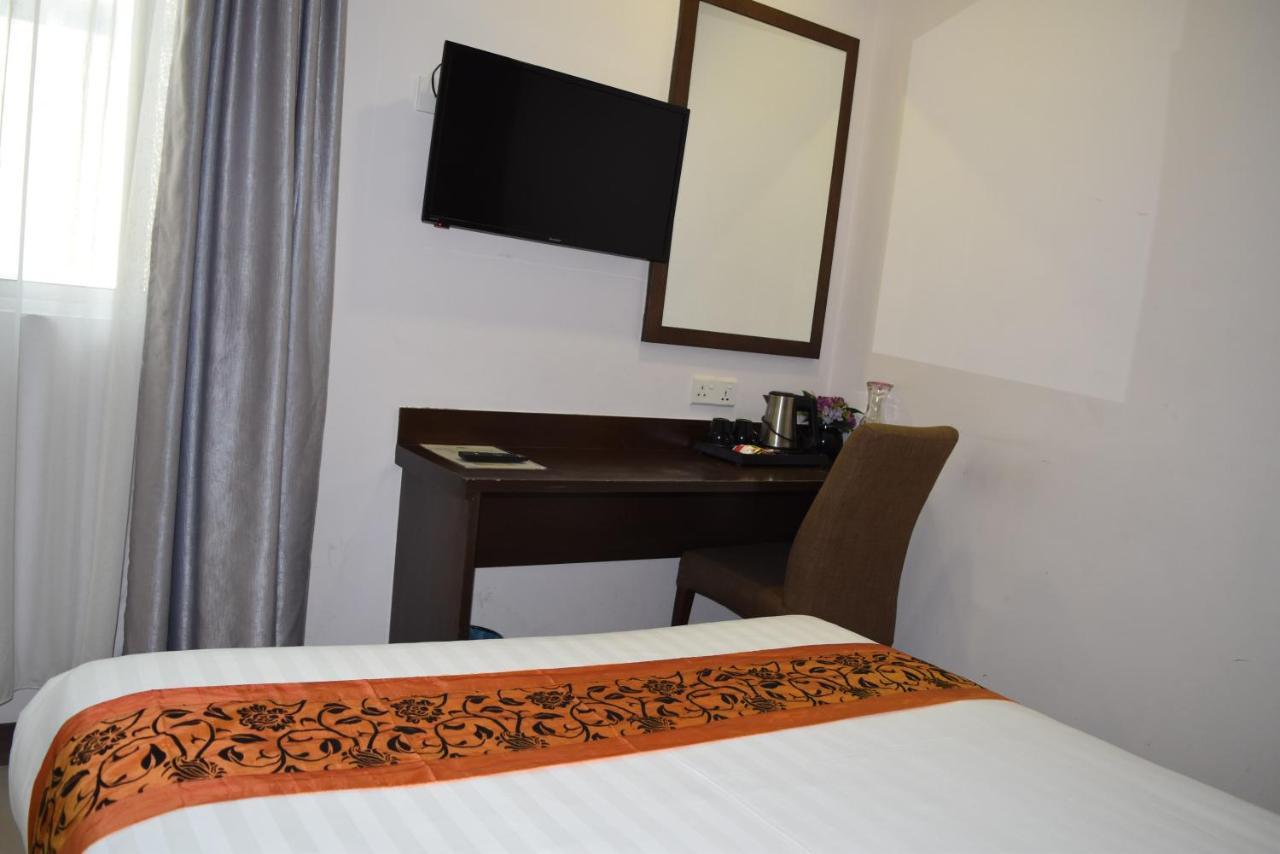 פטלין ג'איה Sunrise Hotel מראה חיצוני תמונה